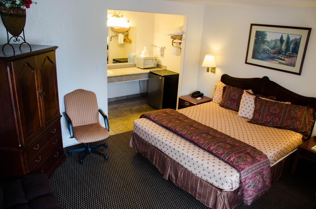 Rodeway Inn Near Downtown Monterey Exteriér fotografie